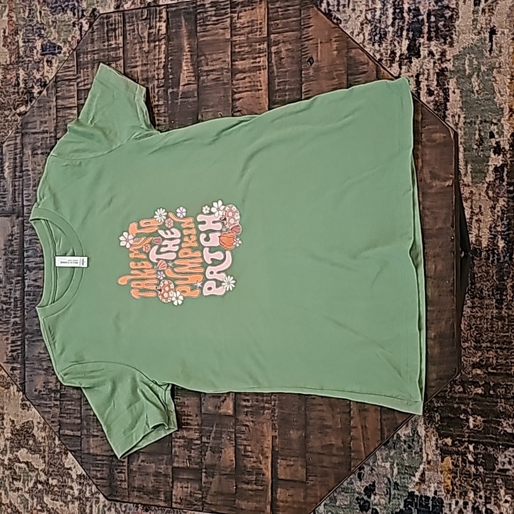 Size S women's sage green Bella Canvas T Shirt 👕